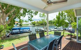 Noosa Entrance Waterfront Resort